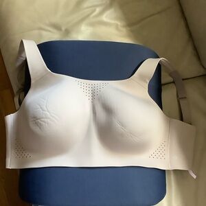 Victoria's Secret Light Pink Seamless Bra